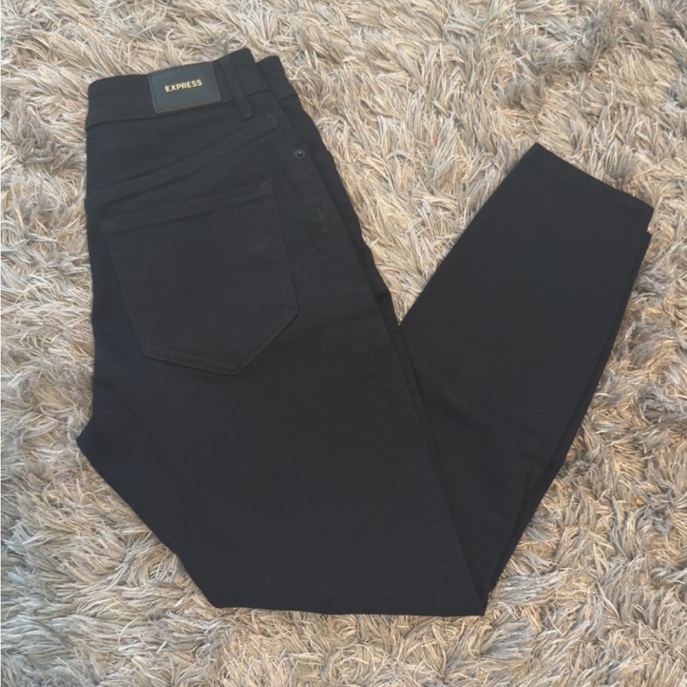Express Women’s Black Skinny Jeans